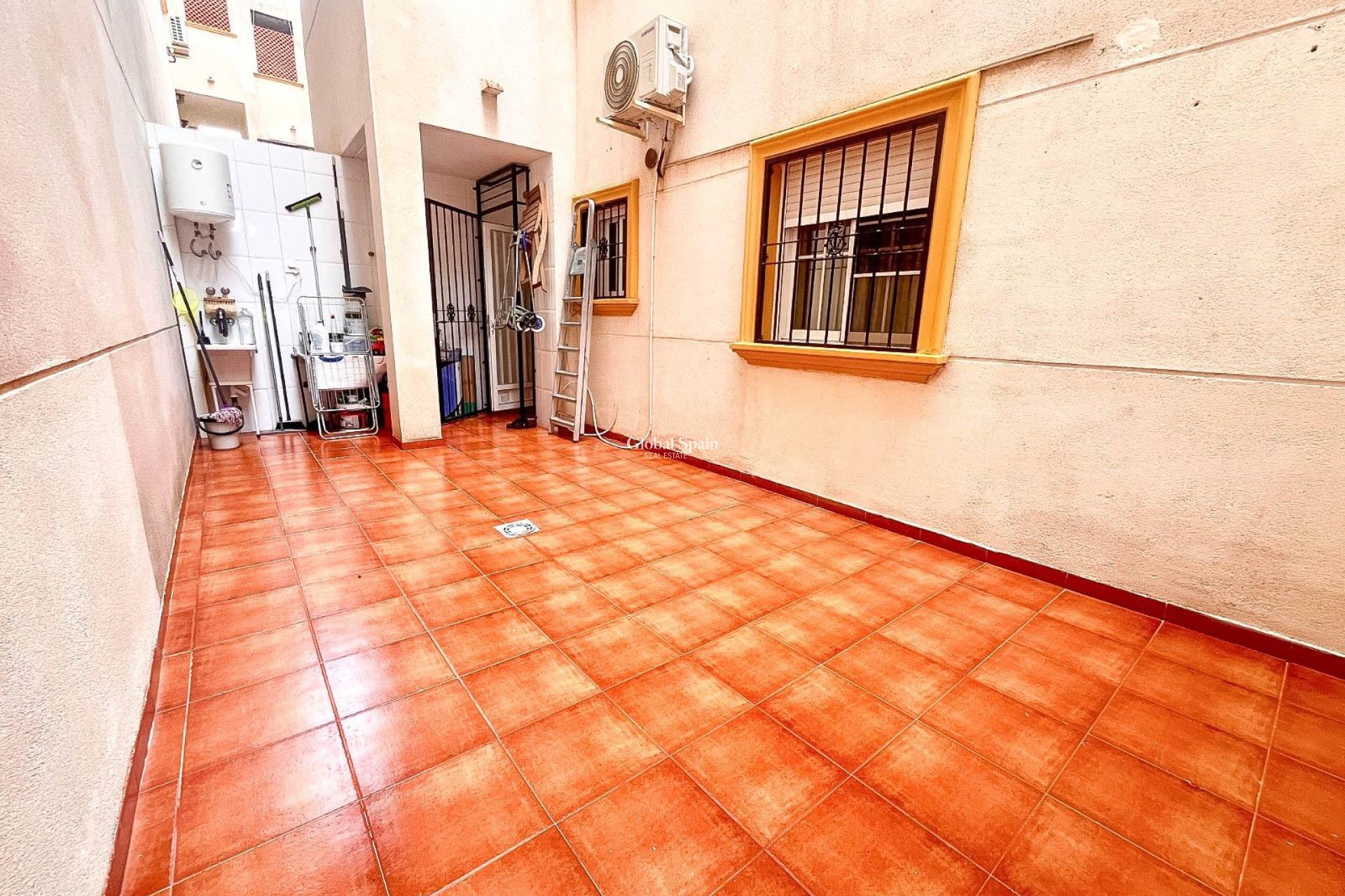 Resale - APARTMENT -
ORIHUELA COSTA - Lomas De Cabo Roig-los Dolses