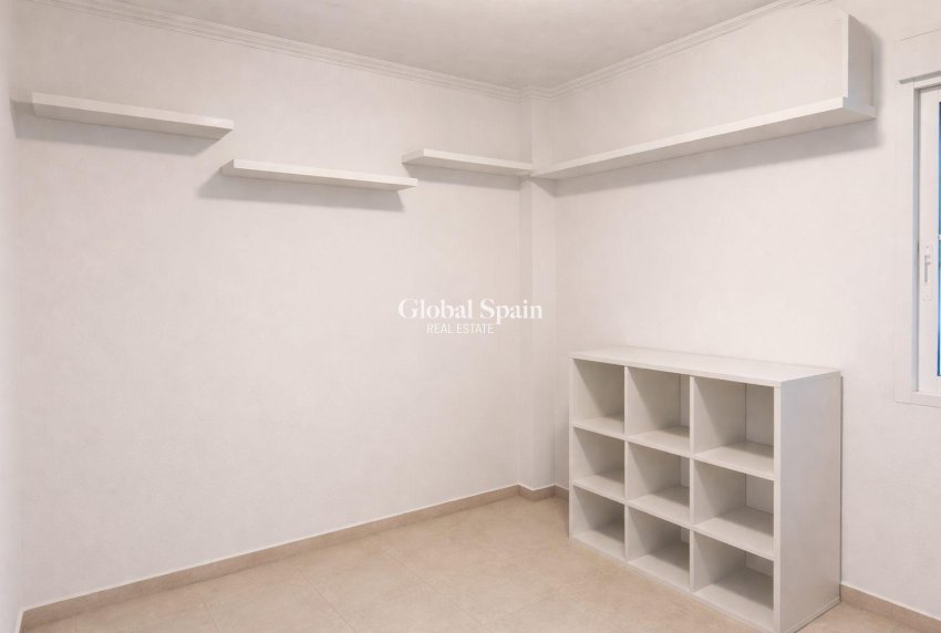 Resale - APARTMENT -
ORIHUELA COSTA - Lomas De Cabo Roig-los Dolses