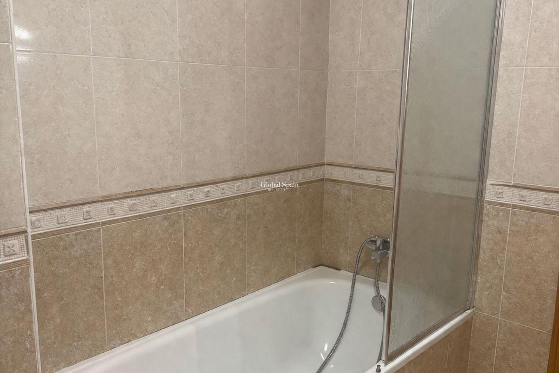 Resale - APARTMENT -
ORIHUELA COSTA - Lomas De Cabo Roig-los Dolses