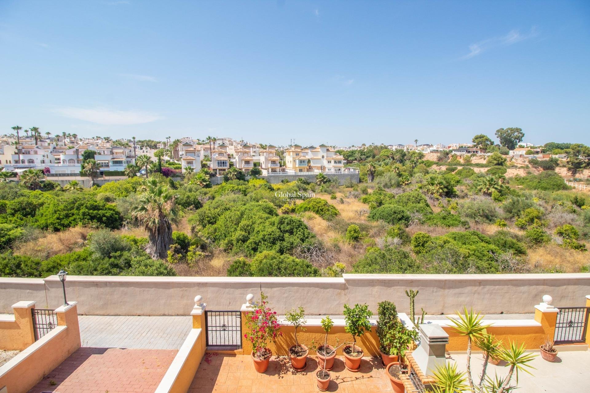 Resale - APARTMENT -
ORIHUELA COSTA - Lomas de Cabo Roig-Los Dolses