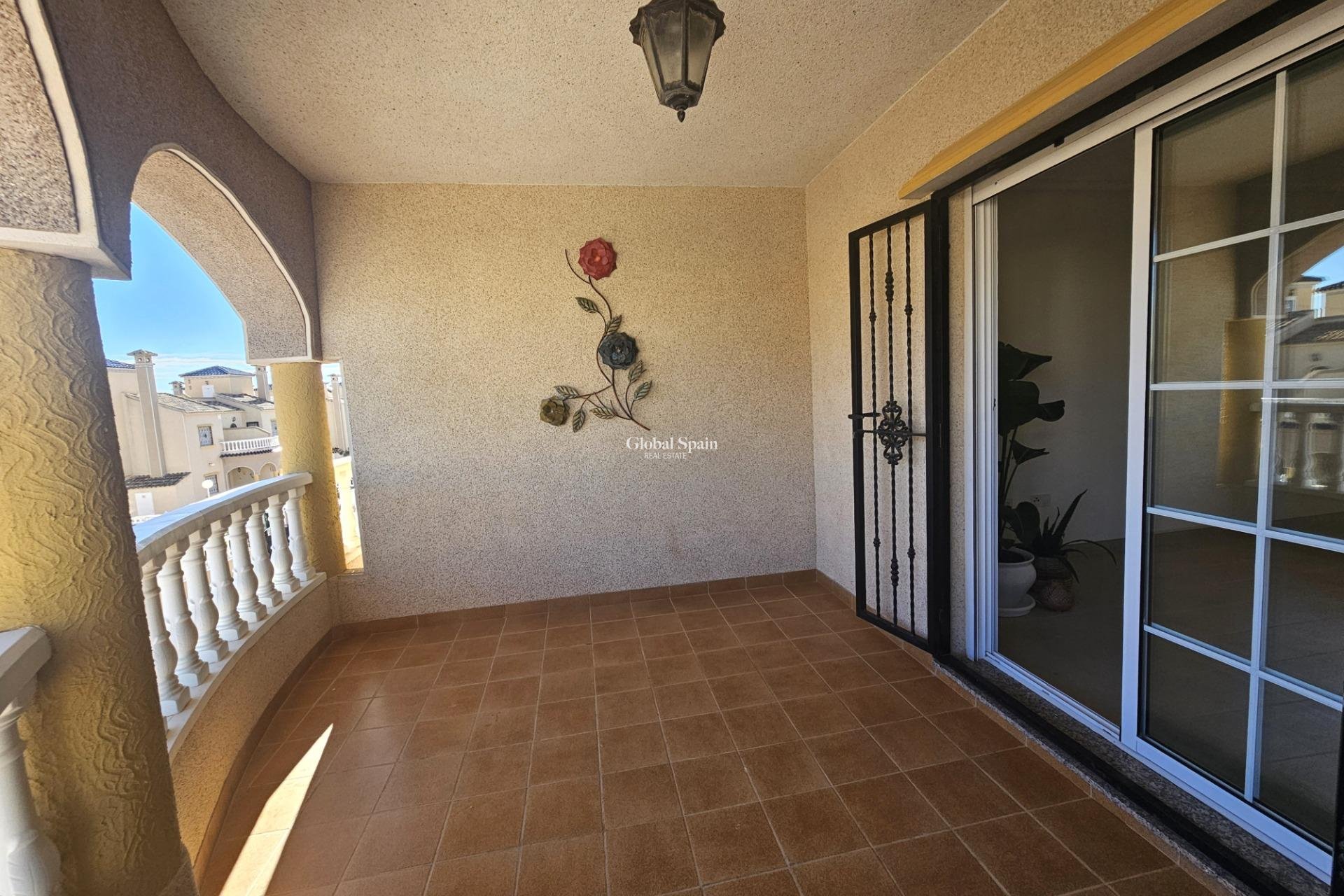 Resale - APARTMENT -
ORIHUELA COSTA - Lomas de Cabo Roig