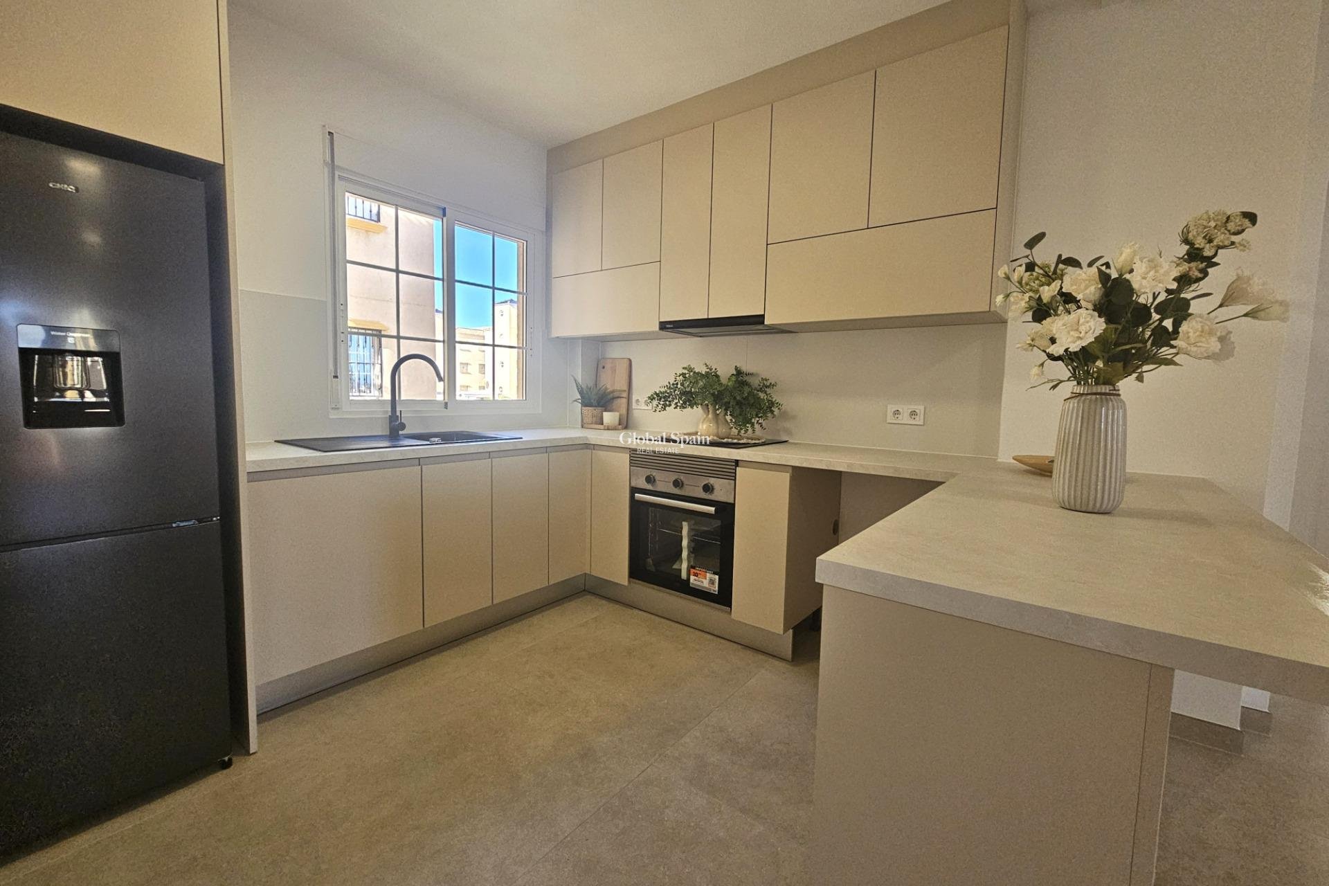 Resale - APARTMENT -
ORIHUELA COSTA - Lomas de Cabo Roig