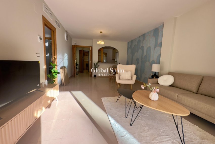 Resale - APARTMENT -
ORIHUELA COSTA - Lomas de Cabo Roig