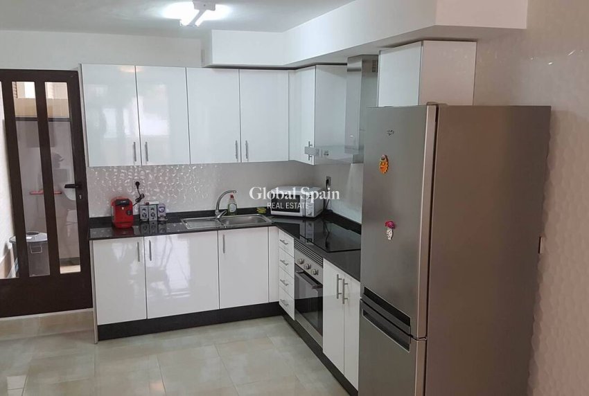 Resale - APARTMENT -
ORIHUELA COSTA - Lomas de Cabo Roig