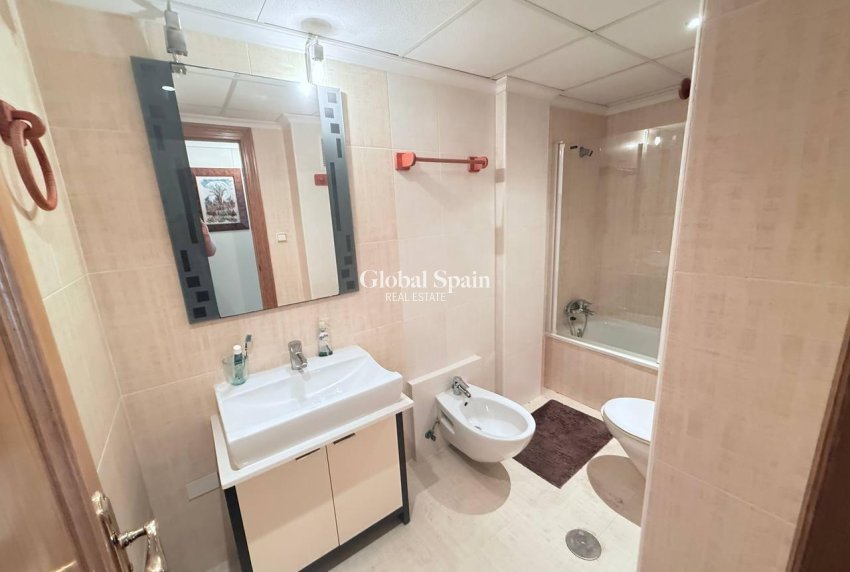 Resale - APARTMENT -
ORIHUELA COSTA - Lomas de Cabo Roig