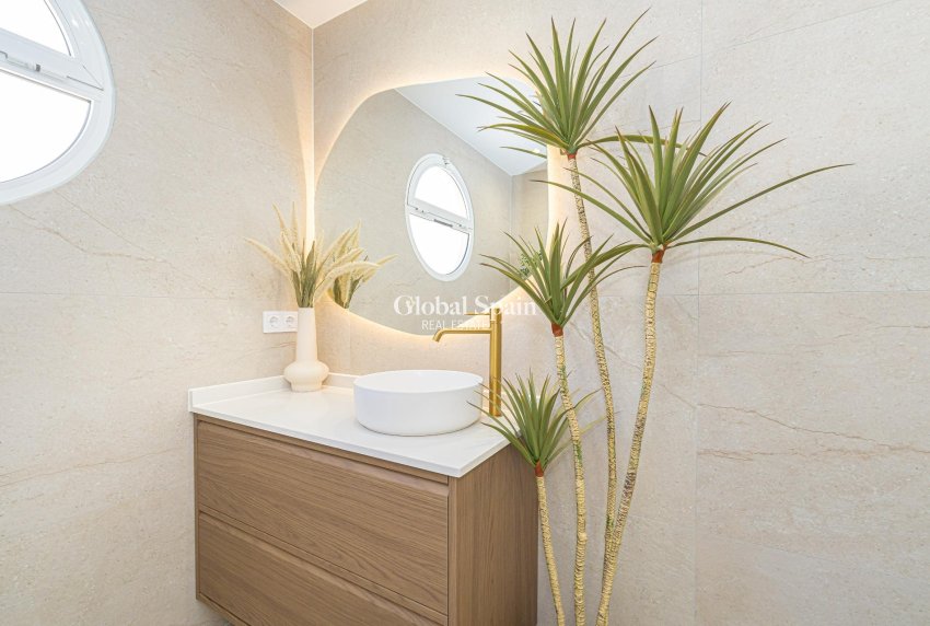 Resale - APARTMENT -
ORIHUELA COSTA - Lomas de Cabo Roig