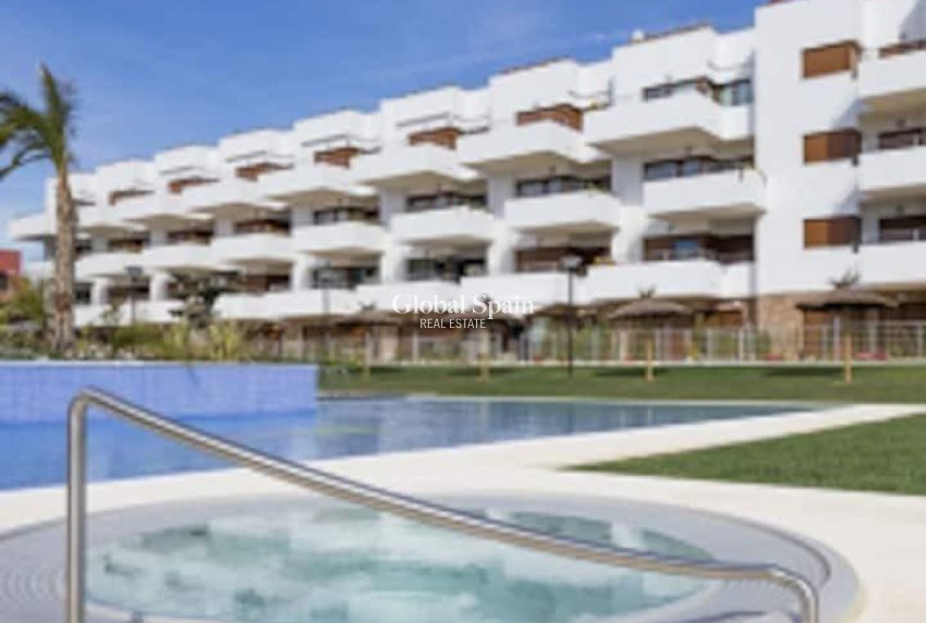 Resale - APARTMENT -
ORIHUELA COSTA - Lomas de Cabo Roig