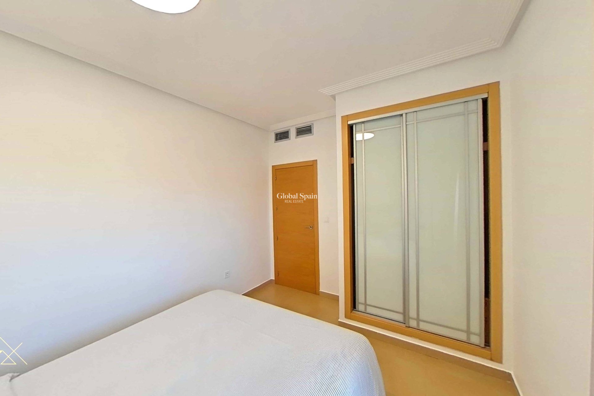 Resale - APARTMENT -
ORIHUELA COSTA - Lomas de Cabo Roig