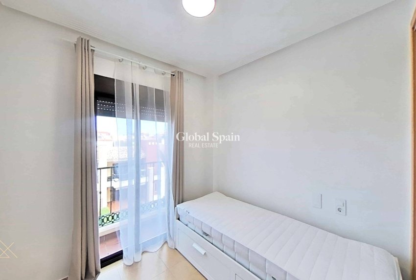Resale - APARTMENT -
ORIHUELA COSTA - Lomas de Cabo Roig