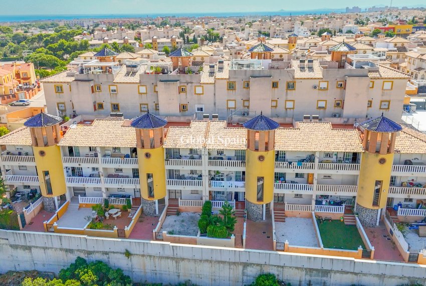 Resale - Apartment -
ORIHUELA COSTA - Lomas de Cabo Roig