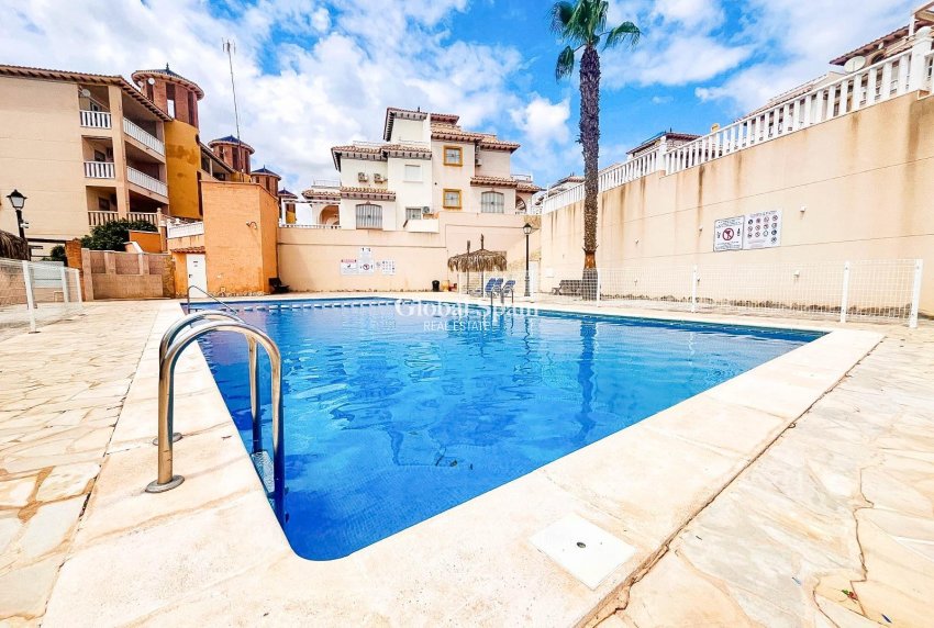 Resale - Apartment -
ORIHUELA COSTA - Lomas de Cabo Roig