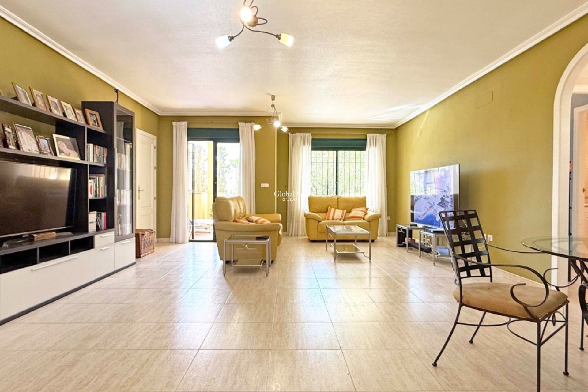 Resale - APARTMENT -
ORIHUELA COSTA - Lomas de Campoamor