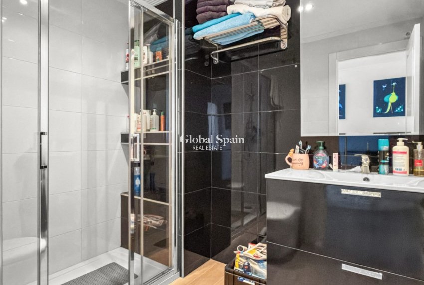 Resale - APARTMENT -
ORIHUELA COSTA - Lomas de Campoamor