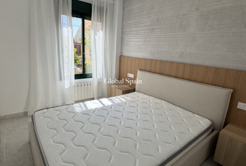 Resale - APARTMENT -
ORIHUELA COSTA - Lomas de Campoamor