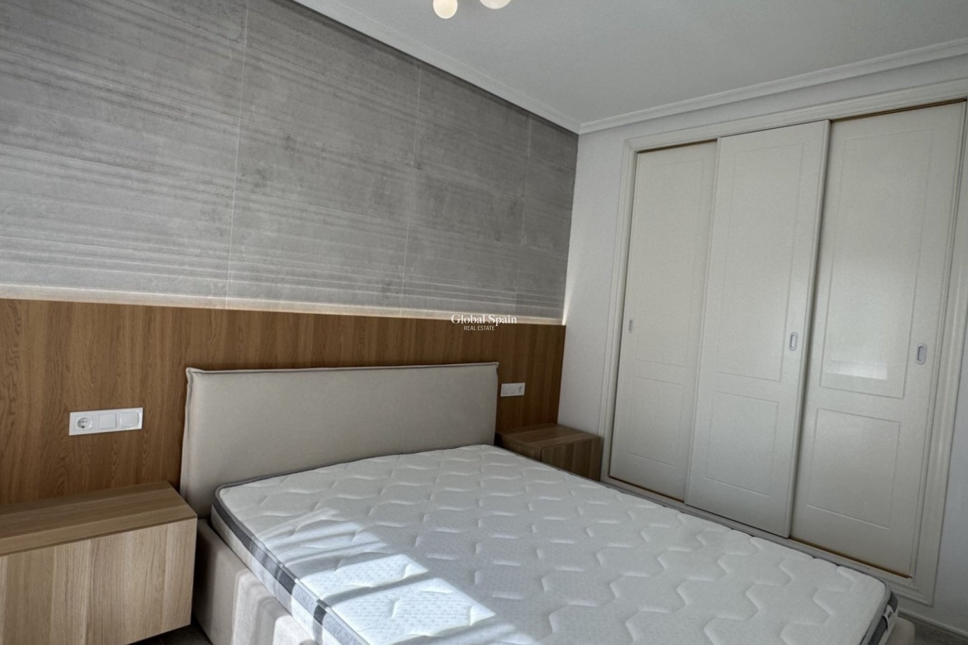 Resale - APARTMENT -
ORIHUELA COSTA - Lomas de Campoamor