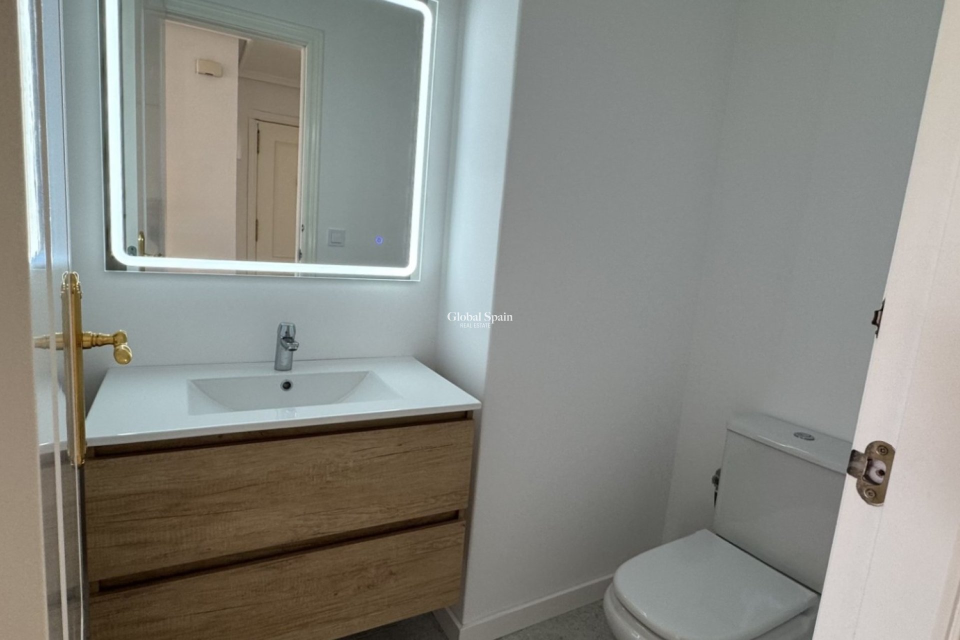 Resale - APARTMENT -
ORIHUELA COSTA - Lomas de Campoamor