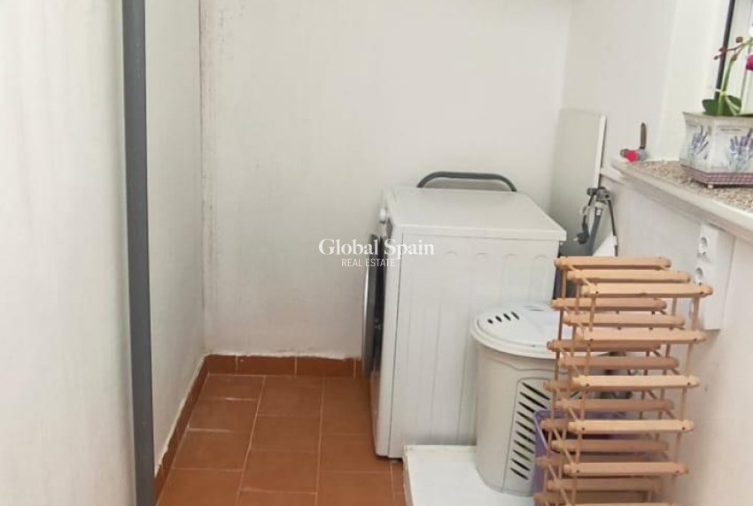 Resale - APARTMENT -
ORIHUELA COSTA - Los Almendros-la Florida