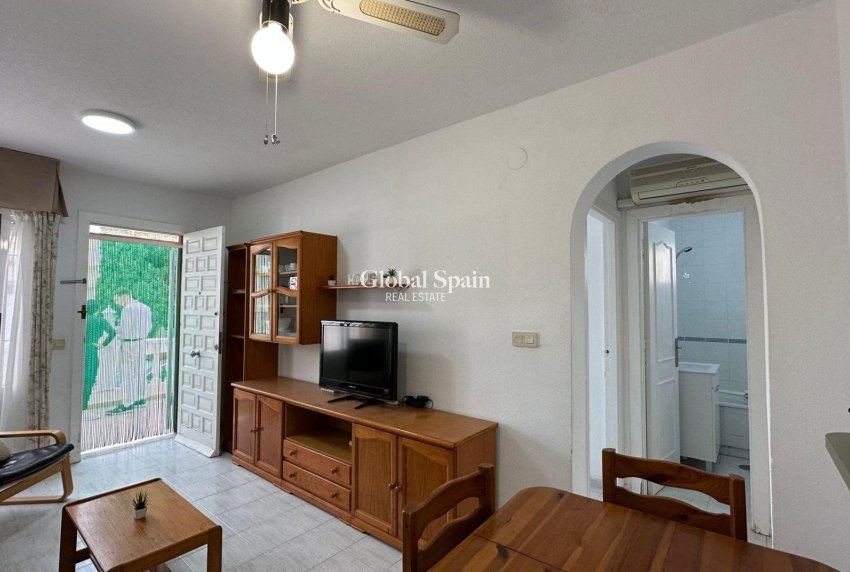 Resale - APARTMENT -
ORIHUELA COSTA - Los Almendros-la Florida