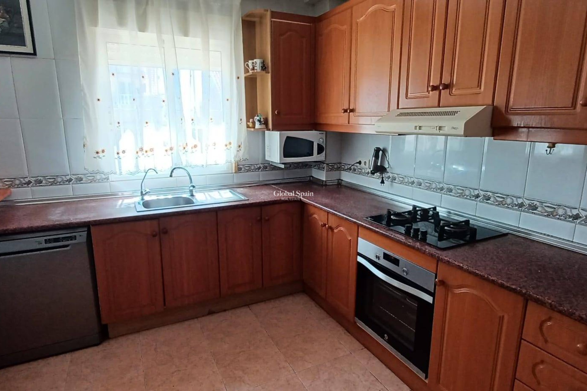 Resale - APARTMENT -
ORIHUELA COSTA - Los Almendros-la Florida