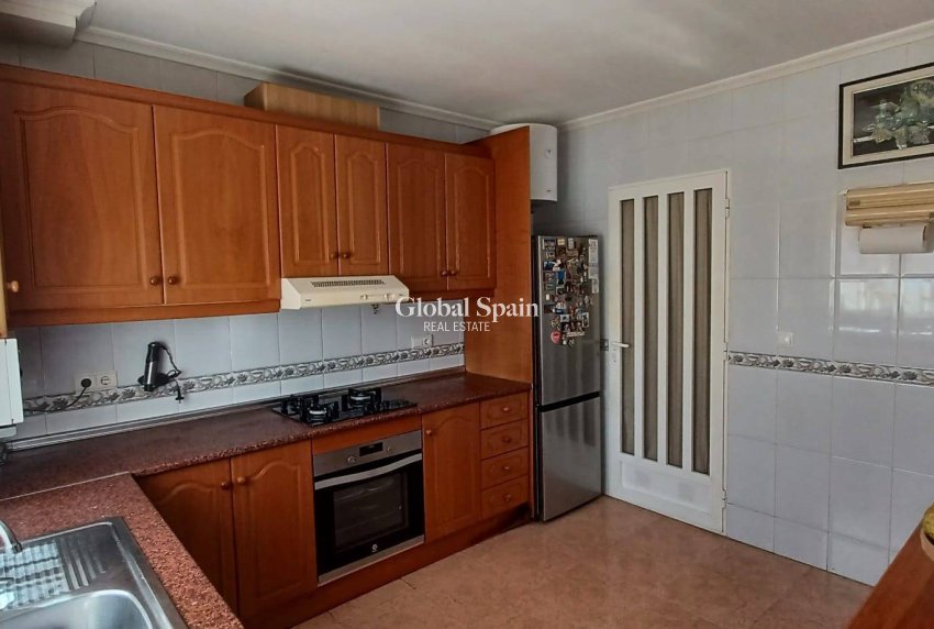 Resale - APARTMENT -
ORIHUELA COSTA - Los Almendros-la Florida