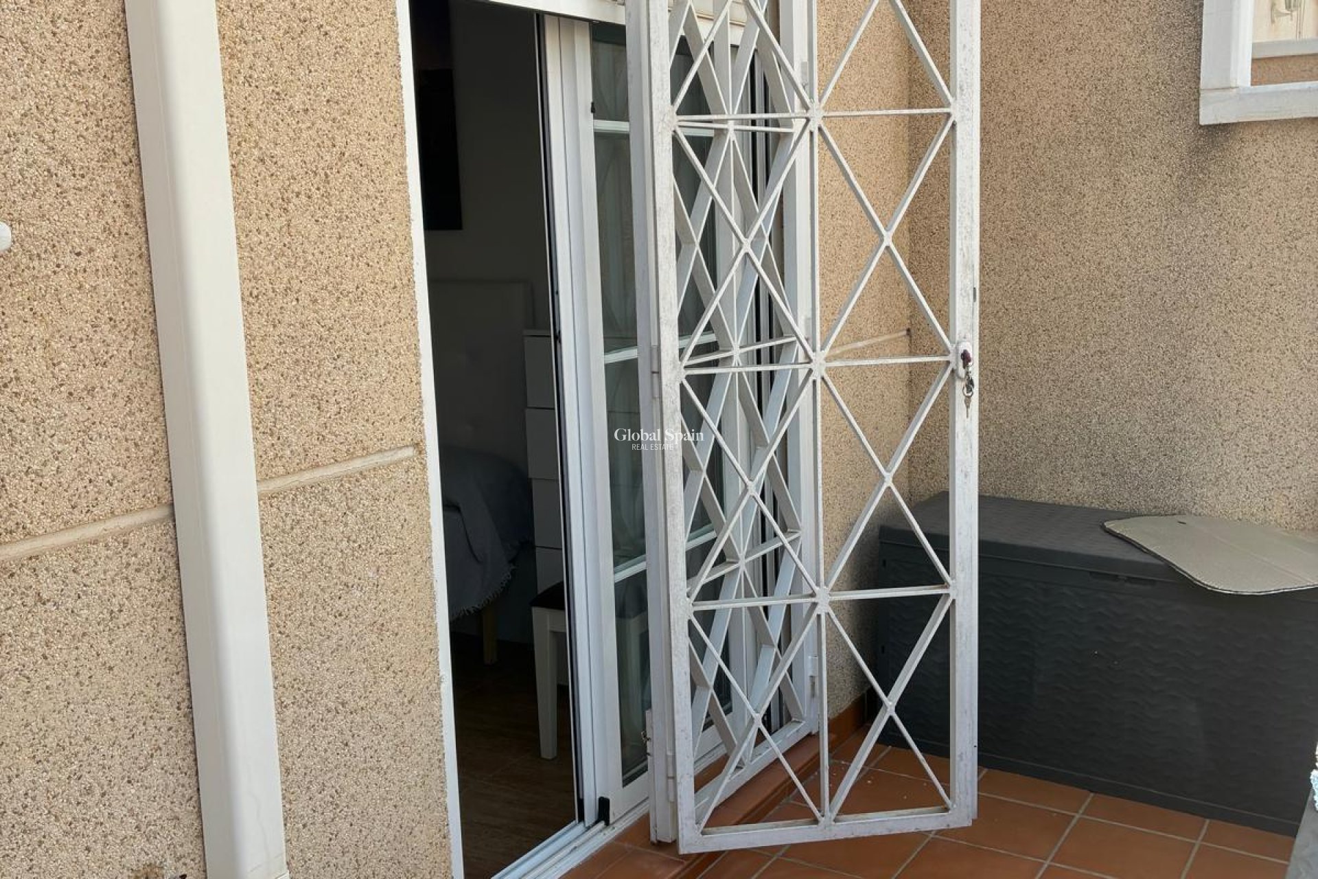 Resale - APARTMENT -
ORIHUELA COSTA - Los Almendros-la Florida