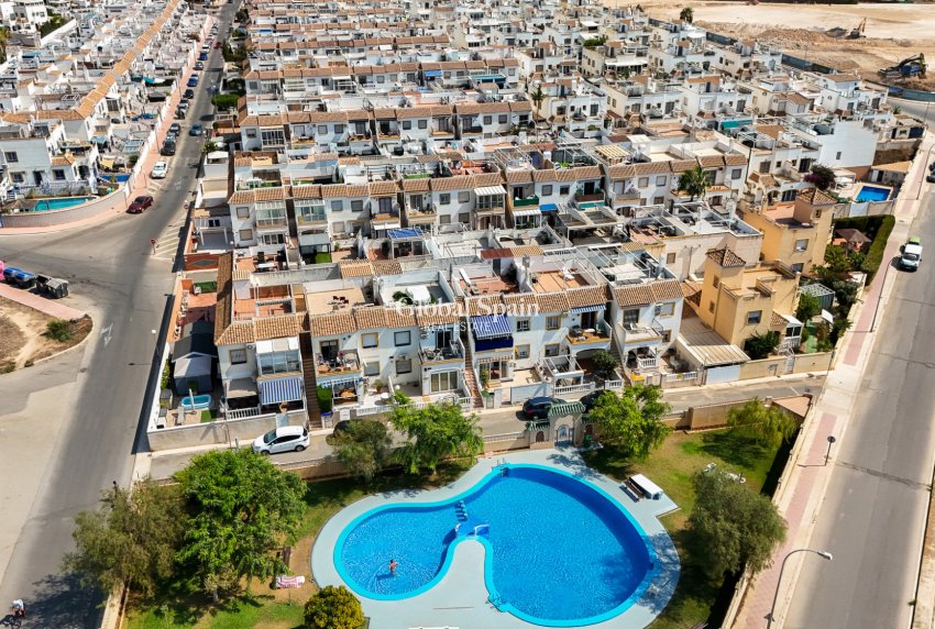 Resale - APARTMENT -
ORIHUELA COSTA - Los Almendros-la Florida