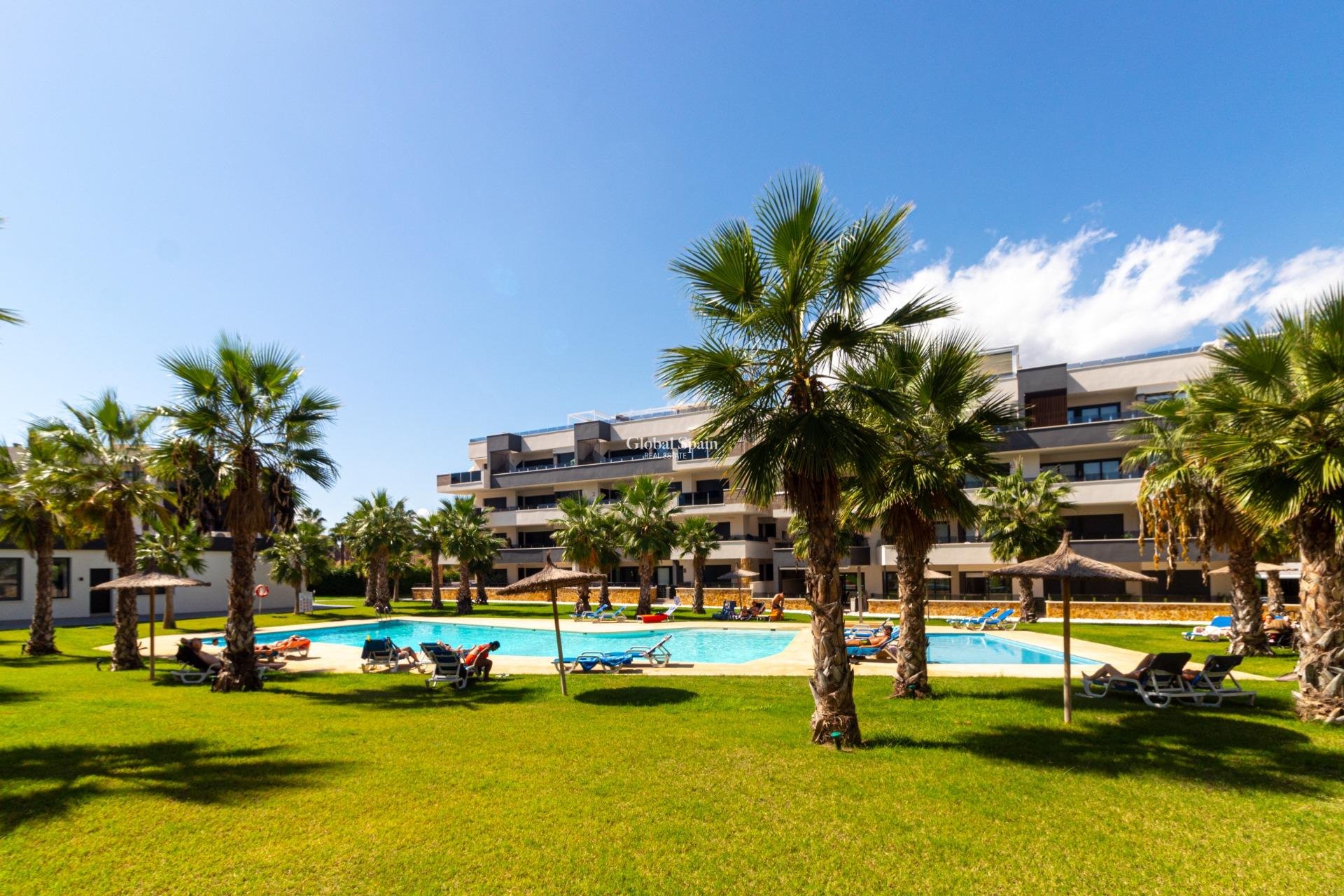 Resale - Apartment -
ORIHUELA COSTA - Los Almendros-La Florida