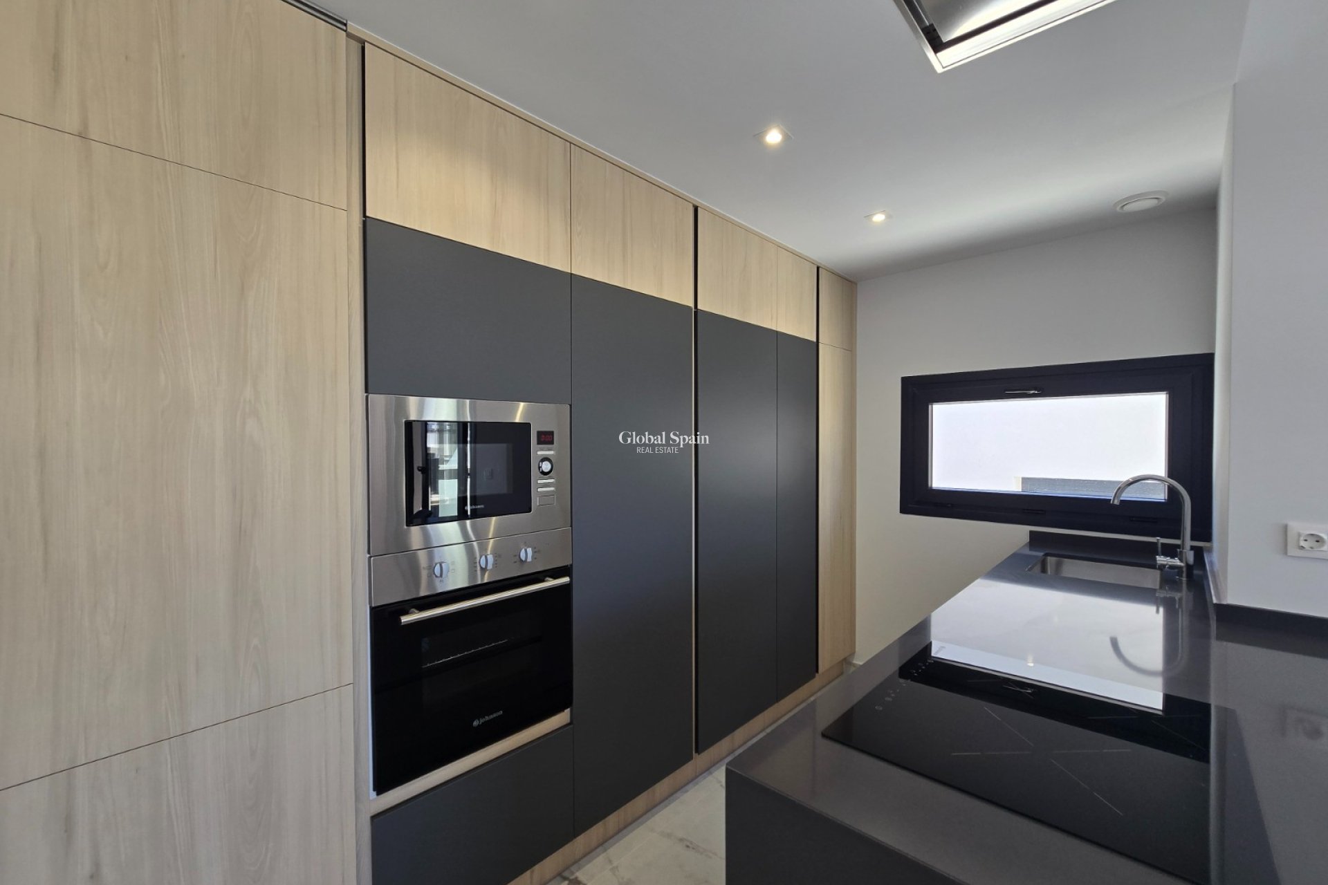 Resale - APARTMENT -
ORIHUELA COSTA - Los Altos *