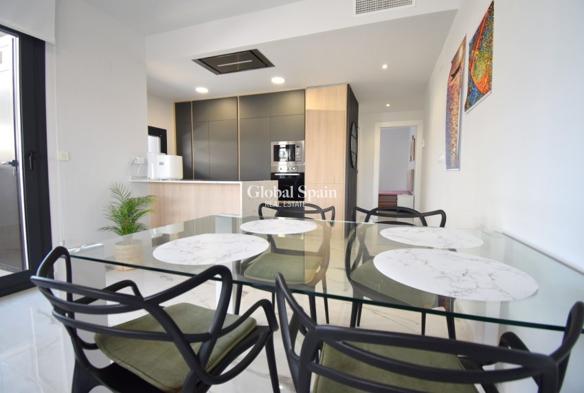 Resale - APARTMENT -
Orihuela Costa - Los Altos