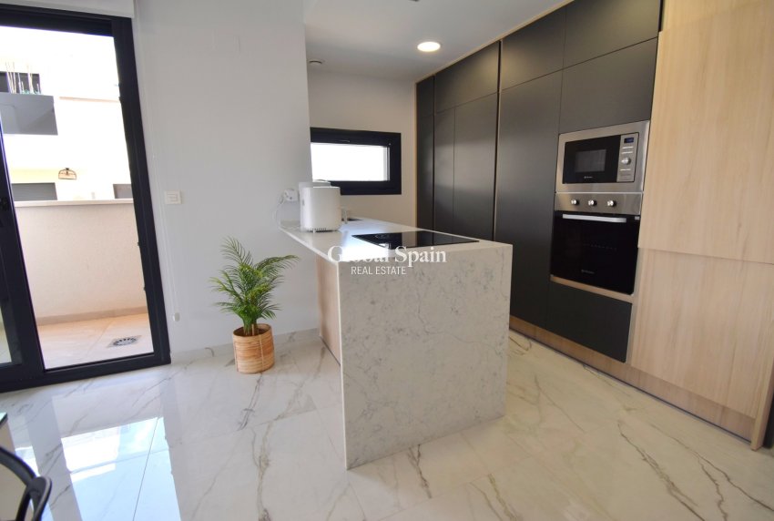 Resale - APARTMENT -
Orihuela Costa - Los Altos