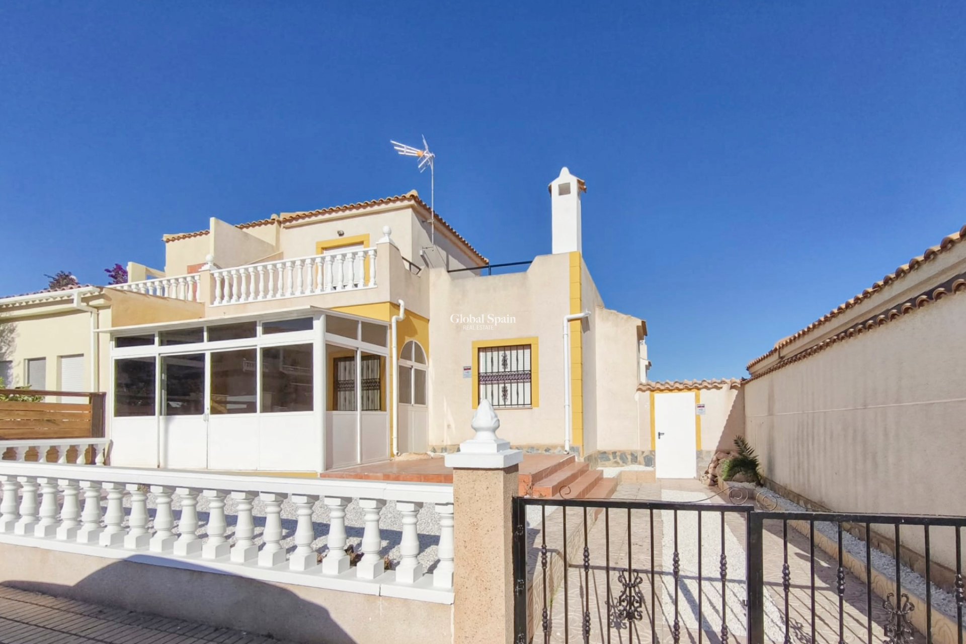Resale - APARTMENT -
ORIHUELA COSTA - LOS BALCONES - LOS ALTOS