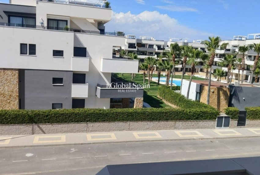 Resale - APARTMENT -
ORIHUELA COSTA - LOS BALCONES - LOS ALTOS