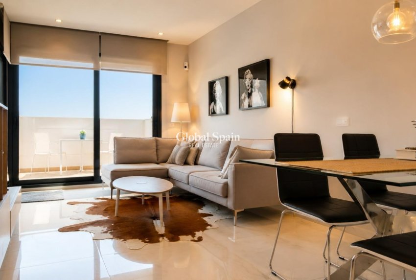 Resale - APARTMENT -
ORIHUELA COSTA - LOS BALCONES - LOS ALTOS