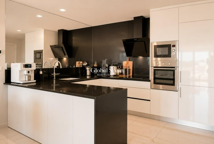 Resale - APARTMENT -
ORIHUELA COSTA - LOS BALCONES - LOS ALTOS