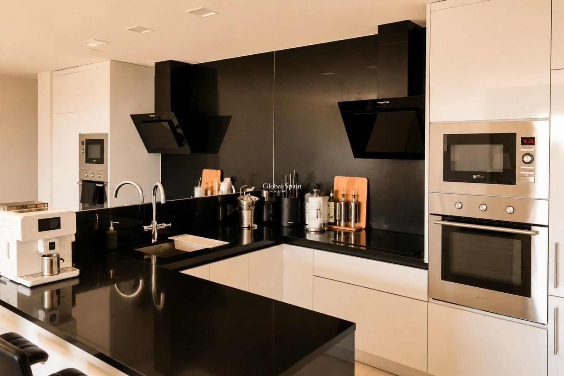 Resale - APARTMENT -
ORIHUELA COSTA - LOS BALCONES - LOS ALTOS
