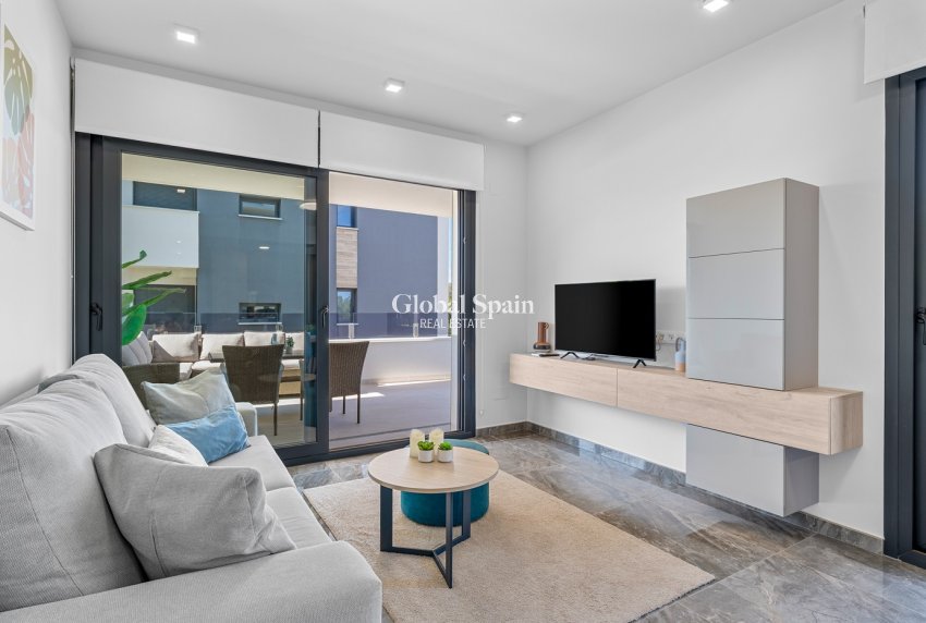 Resale - APARTMENT -
ORIHUELA COSTA - LOS BALCONES - LOS ALTOS