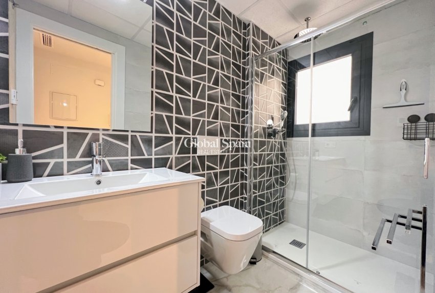 Resale - APARTMENT -
ORIHUELA COSTA - LOS BALCONES - LOS ALTOS