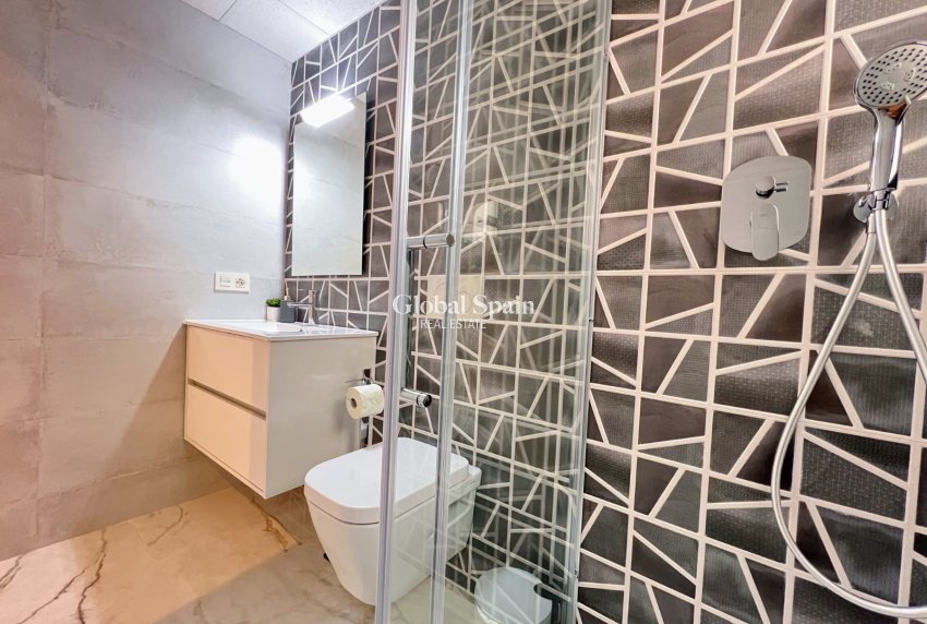 Resale - APARTMENT -
ORIHUELA COSTA - LOS BALCONES - LOS ALTOS