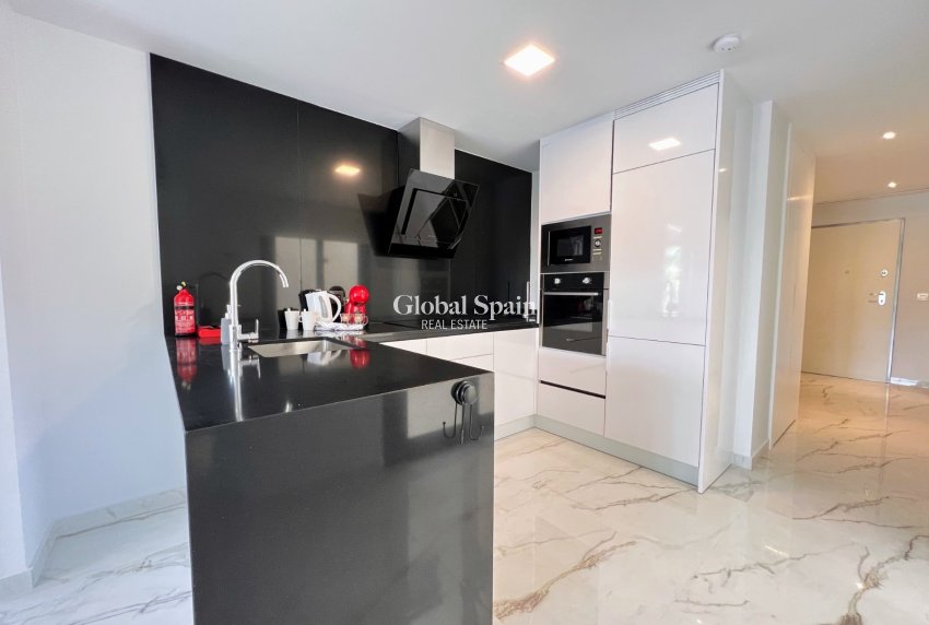 Resale - APARTMENT -
ORIHUELA COSTA - LOS BALCONES - LOS ALTOS