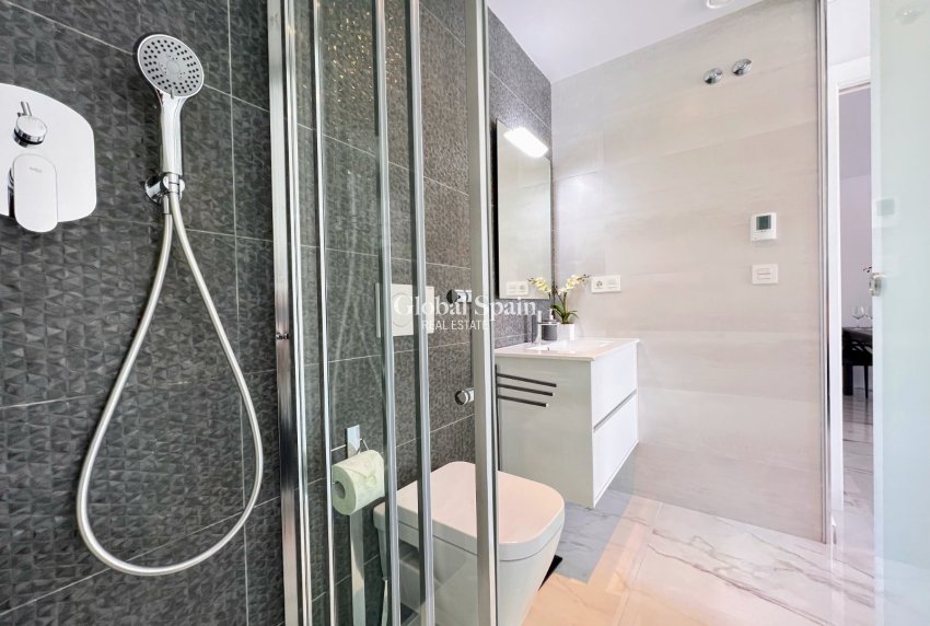 Resale - APARTMENT -
ORIHUELA COSTA - LOS BALCONES - LOS ALTOS