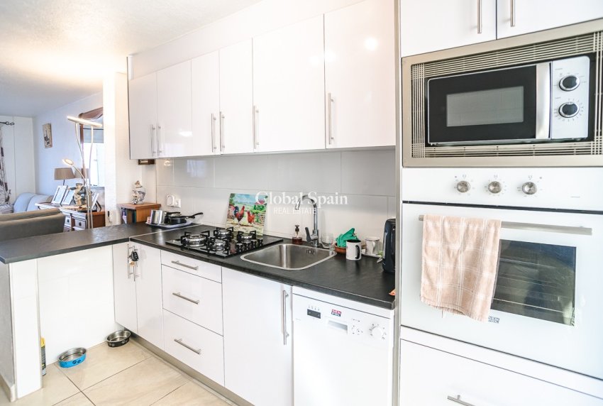 Resale - APARTMENT -
ORIHUELA COSTA - Los Balcones