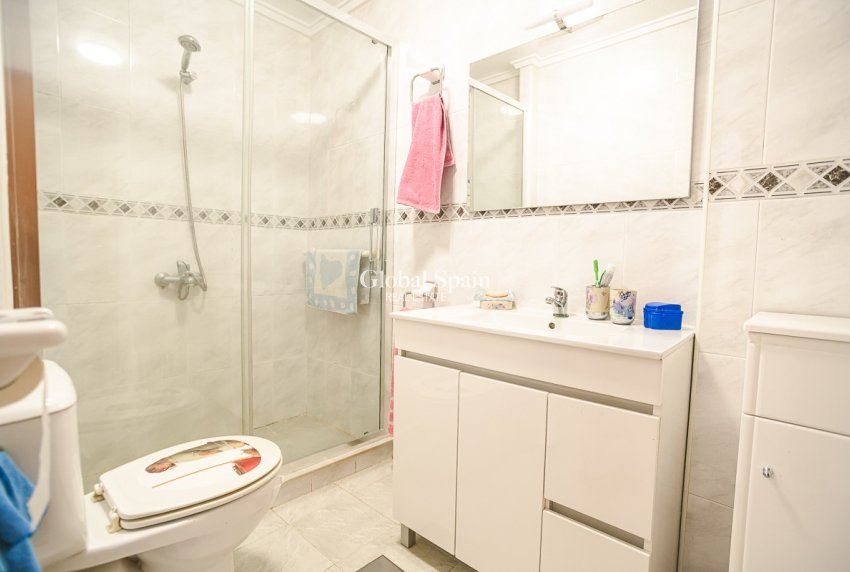 Resale - APARTMENT -
ORIHUELA COSTA - Los Balcones