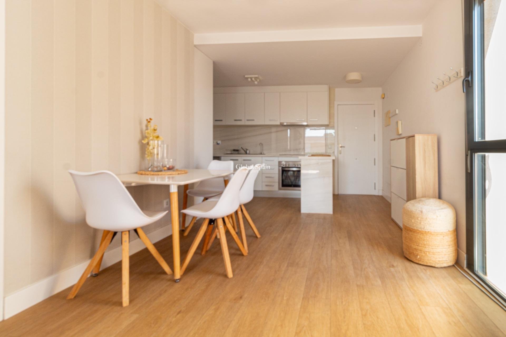 Resale - Apartment -
ORIHUELA COSTA - Los Dolses