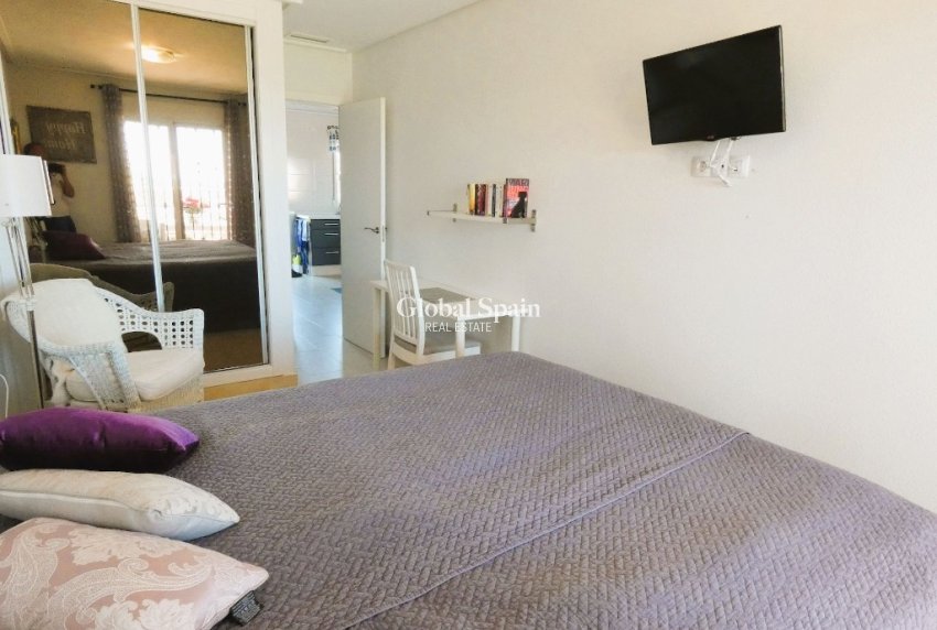 Resale - Apartment -
ORIHUELA COSTA - Los Dolses