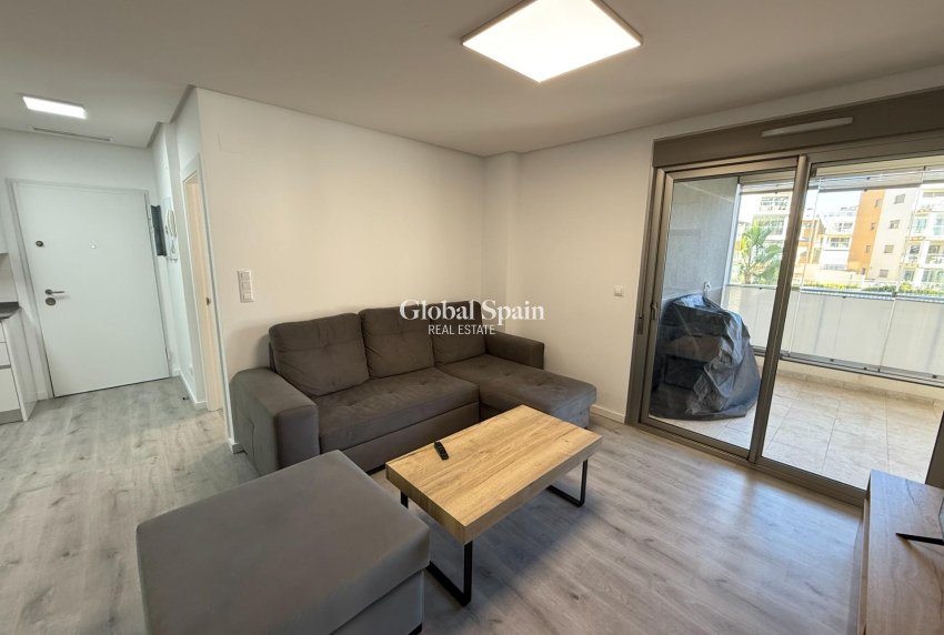 Resale - APARTMENT -
ORIHUELA COSTA - Los Dolses