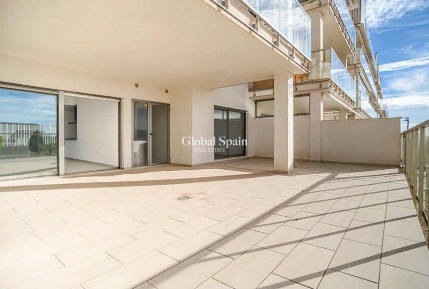 Resale - APARTMENT -
ORIHUELA COSTA - Los Dolses