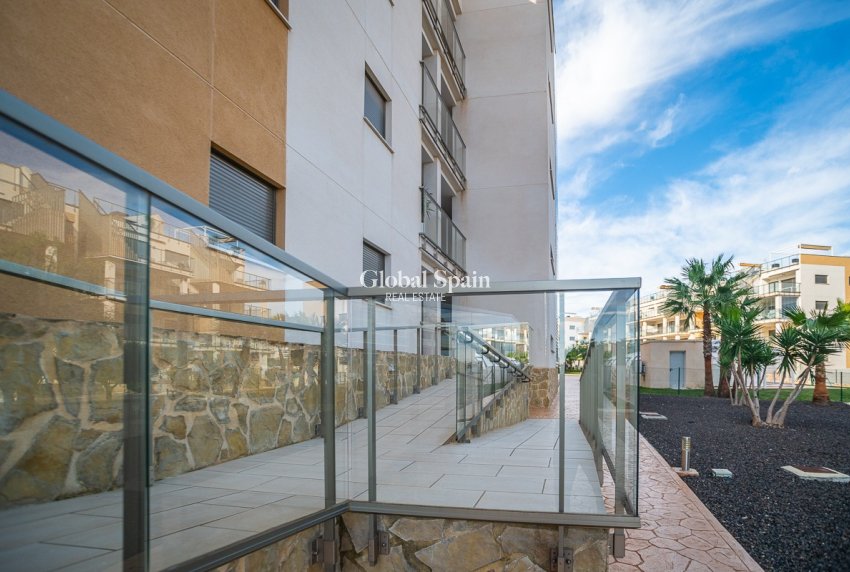 Resale - APARTMENT -
ORIHUELA COSTA - Los Dolses