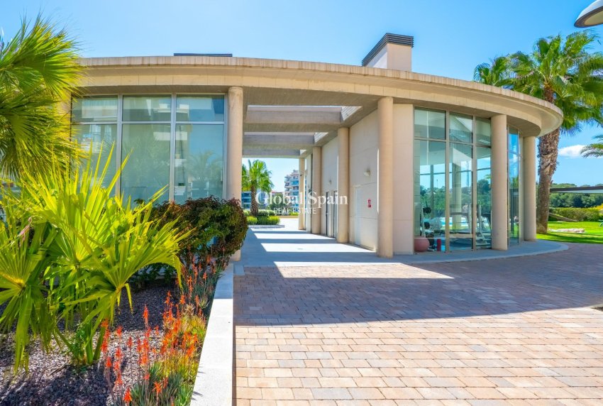 Resale - APARTMENT -
ORIHUELA COSTA - Los Dolses