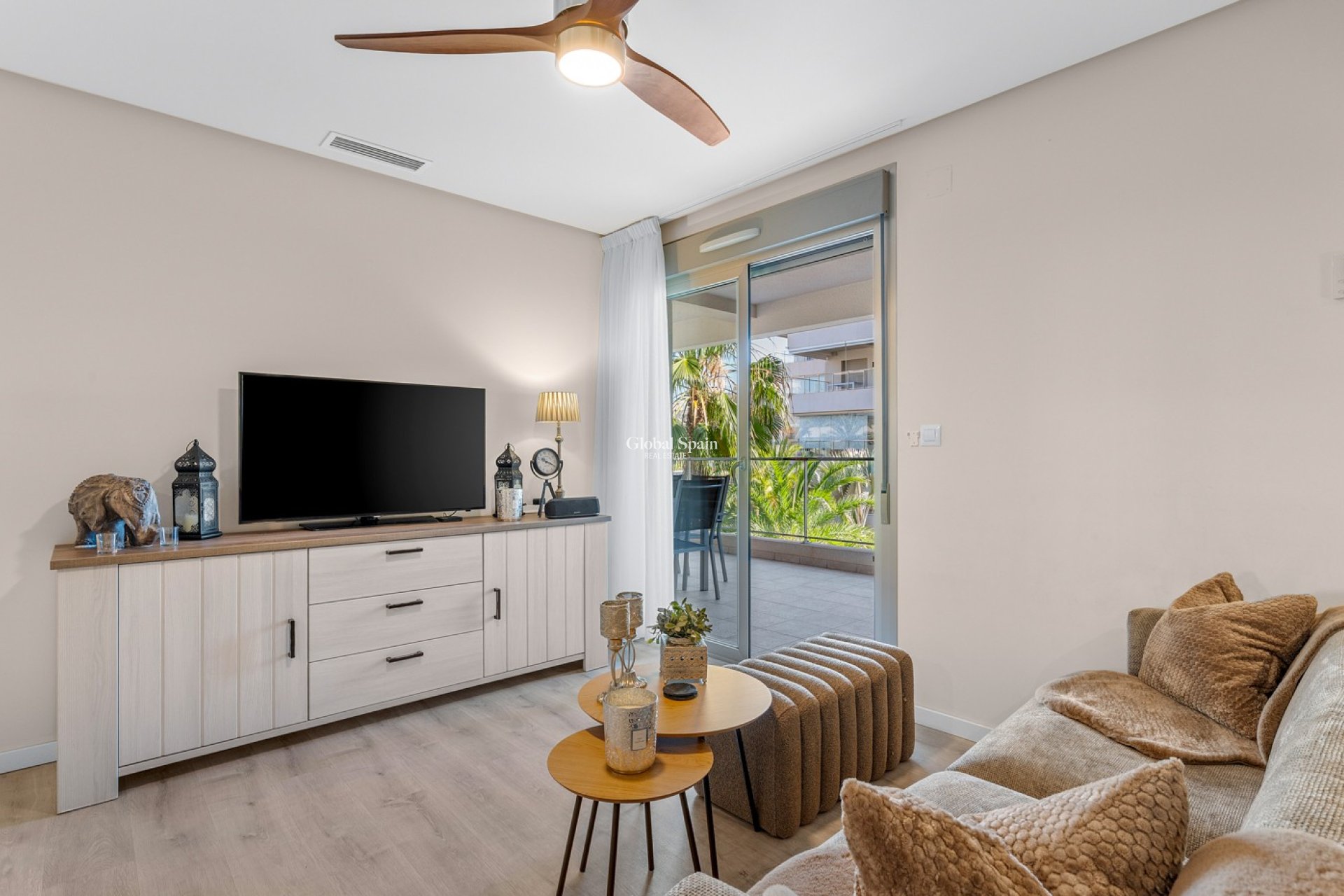 Resale - APARTMENT -
ORIHUELA COSTA - Los Dolses
