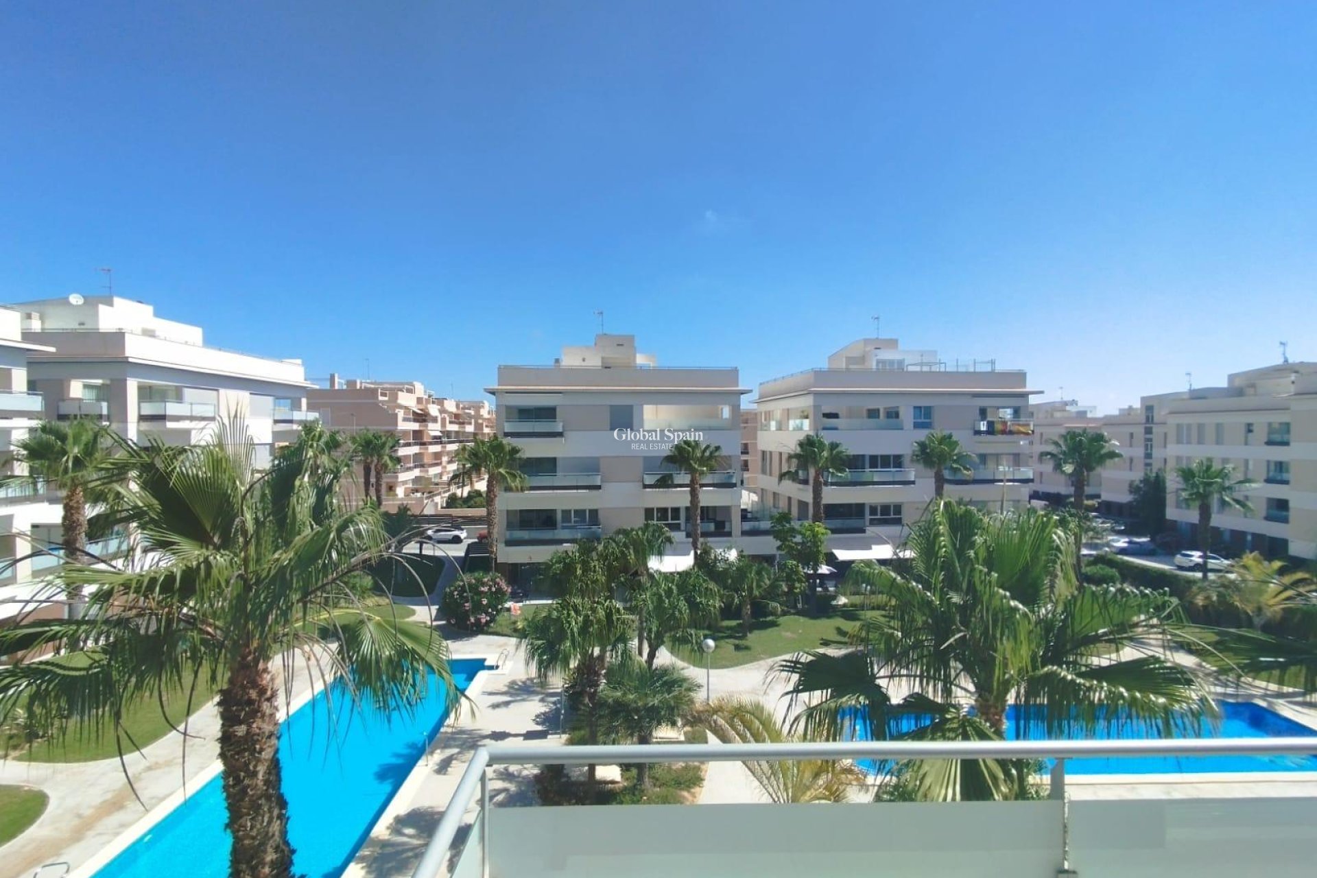 Resale - APARTMENT -
ORIHUELA COSTA - Los Dolses